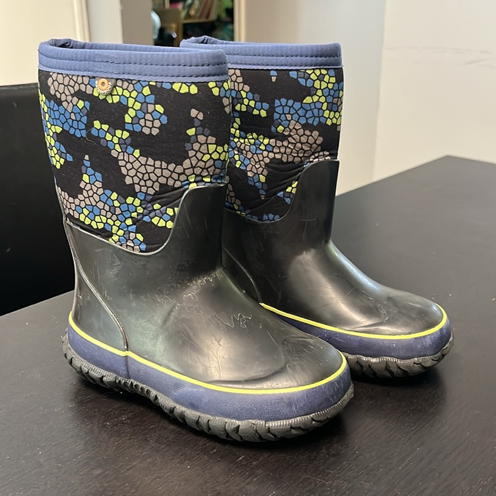 Kids (11) Bogs insulated